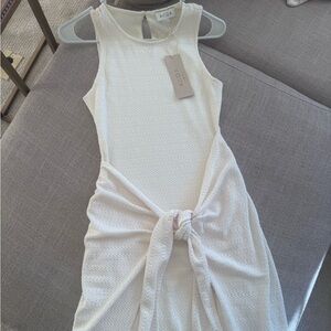 ACOA Cream High-Low Knot-Front Sleeveless Dress